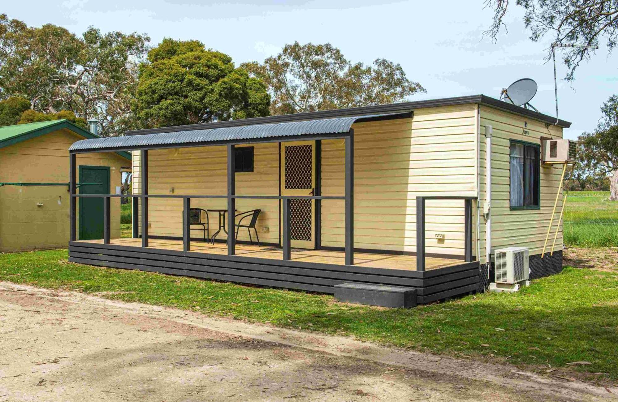 Penola Coonawarra Caravan Park Exterior foto